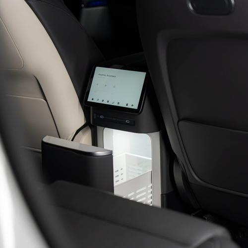 2027 Xpeng Motors G9L Interior